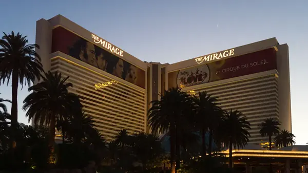 The Mirage resort on the Las Vegas Strip at night